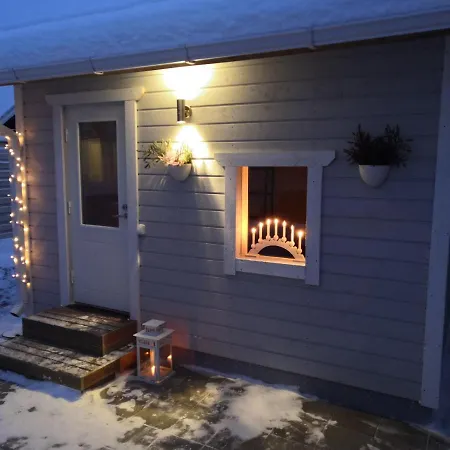 シャレー Cozy - Free Wifi And Parking